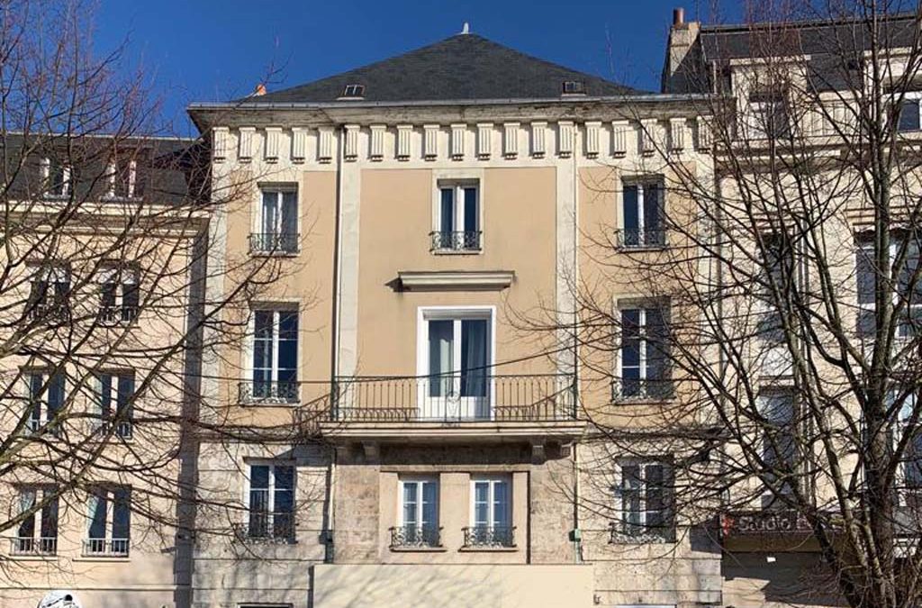 Residence Cote Chartres - 8 Place des Epars a Chartres