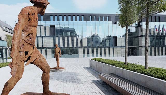 Exposition d'art contemporain dans un lieu patrimonial de Chartres, Le Chemin des Arts